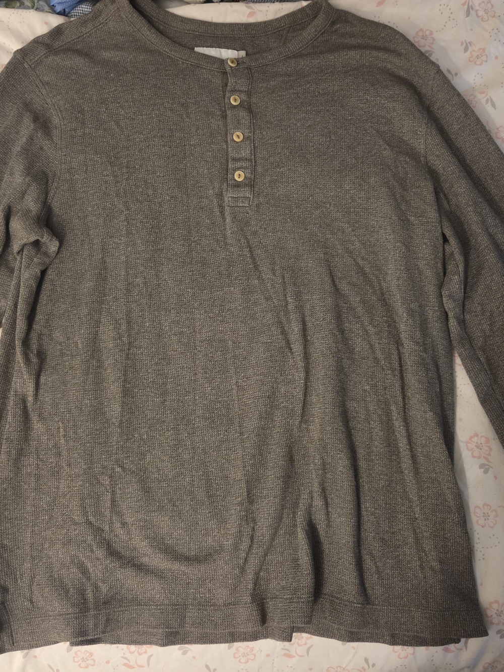 Goodfellow & Co Gray Long-Sleeve Henley Shirt